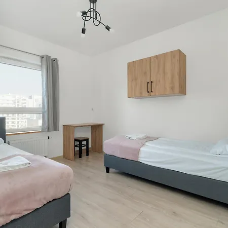 Daire Przestronny W Poznaniu Z Trzema Sypialniami 2 Miejsca Postojowe By Renters