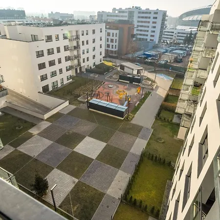 Przestronny W Poznaniu Z Trzema Sypialniami 2 Miejsca Postojowe By Renters *