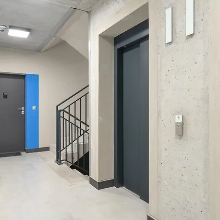 Daire Przestronny W Poznaniu Z Trzema Sypialniami 2 Miejsca Postojowe By Renters Poznan