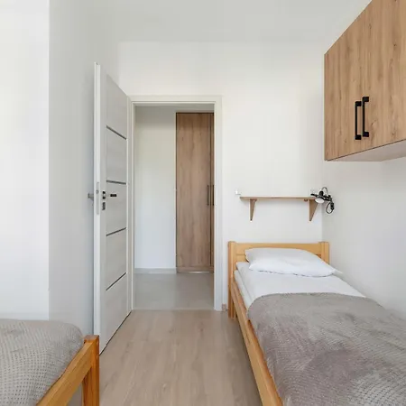 Apartman Przestronny W Poznaniu Z Trzema Sypialniami 2 Miejsca Postojowe By Renters Poznań