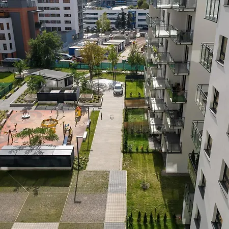 Przestronny W Poznaniu Z Trzema Sypialniami 2 Miejsca Postojowe By Renters Apartman